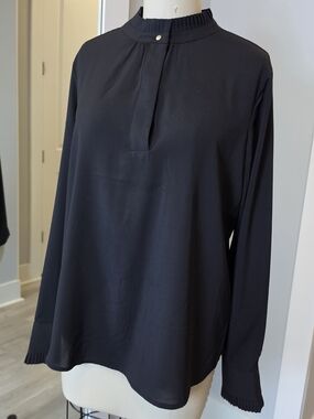 Calvin Klein Black Pleated Mock-Neck Long Sleeve Blouse